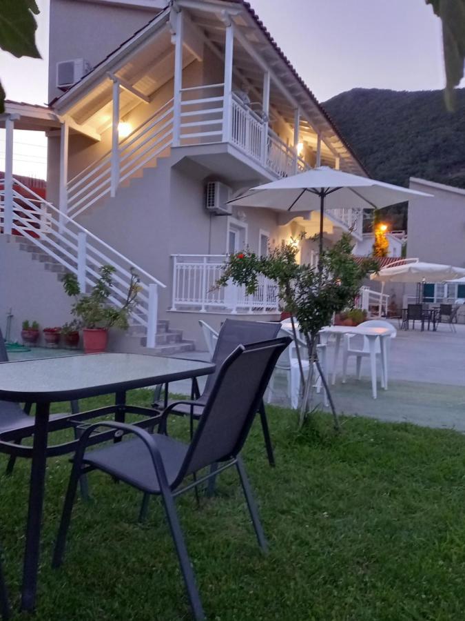 Apartament George 1 Ypsos